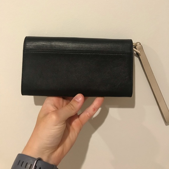 Kate Spade Wallet/Clutch - Picture 2 of 5